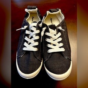 Women’s Slip On Sneakers